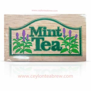 Mlesna Ceylon loose leaf tea with mint leaf flavor in wooden box